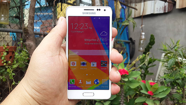 dien-thoai-samsung-alpha-1 thay-mat-kinh-samsung-galaxy-alpha-1