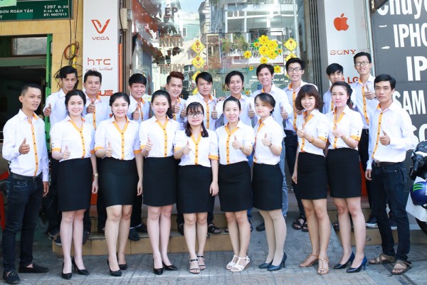 doi-ngu-nhan-vien-thanh-trung