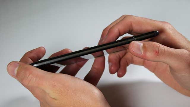 thay-cam-ung-lg-v30-1