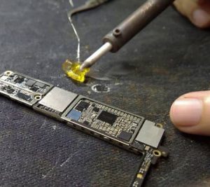 Thay IC Audio iPhone 7, 7 Plus
