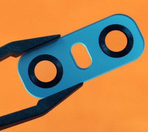 Thay mặt kính camera sau LG G6