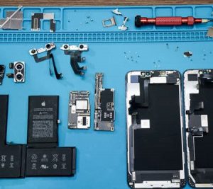 Thay main iPhone SE 2020