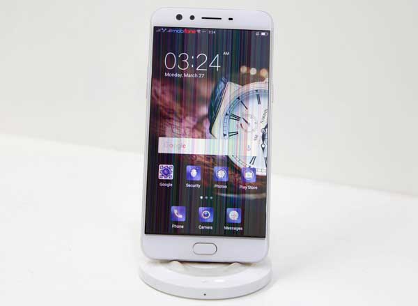 thay-man-hinh-oppo-f3-plus-2 Hình ảnh: Điện thoại Oppo F3 Plus bị lỗi sọc màn hình