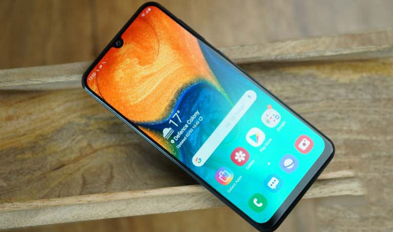 thay-man-hinh-samsung-galaxy-a70-3