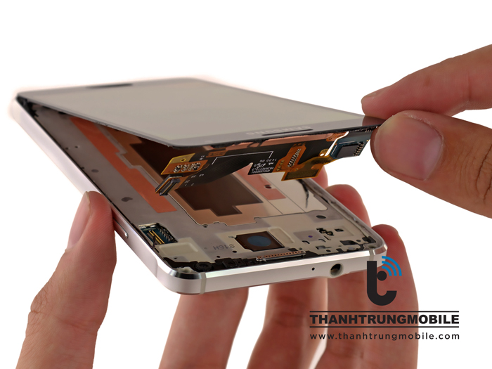thay-man-samsung-09-copy ep-thay-mat-kinh-samsung-note-edge-2