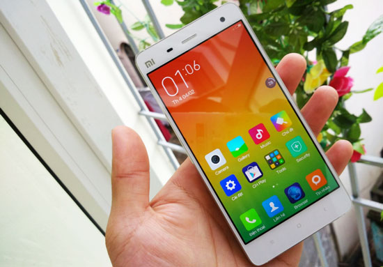thay-mat-kinh-cam-ung-xiaomi-mi4-1-1 thay-mat-kinh-cam-ung-xiaomi-mi-4-1