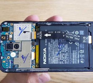 Thay pin Nokia X5 (Nokia 5.1 Plus)