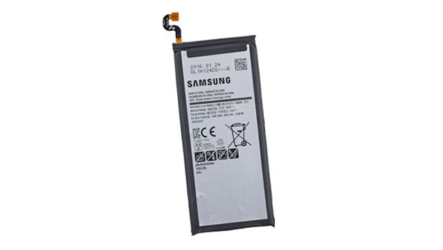 thay-pin-samsung-c7-3