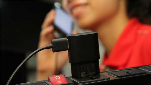 thay-pin-samsung-galaxy-note-3-5