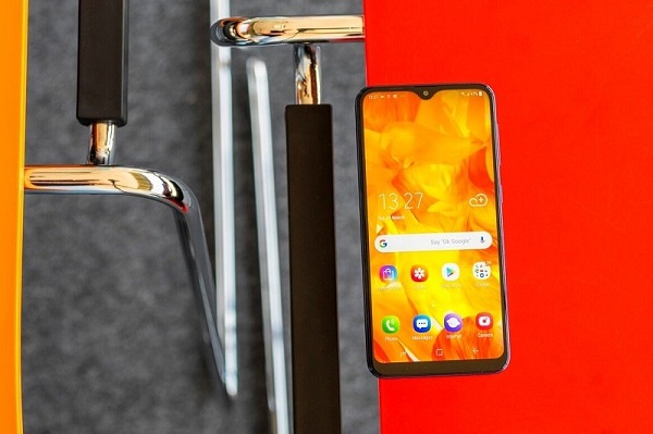 thay-pin-samsung-m10-1 thay-pin-samsung-m10-1