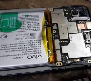 Thay pin Vivo Y30