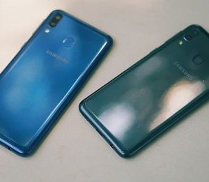 Thay vỏ Samsung Galaxy M20