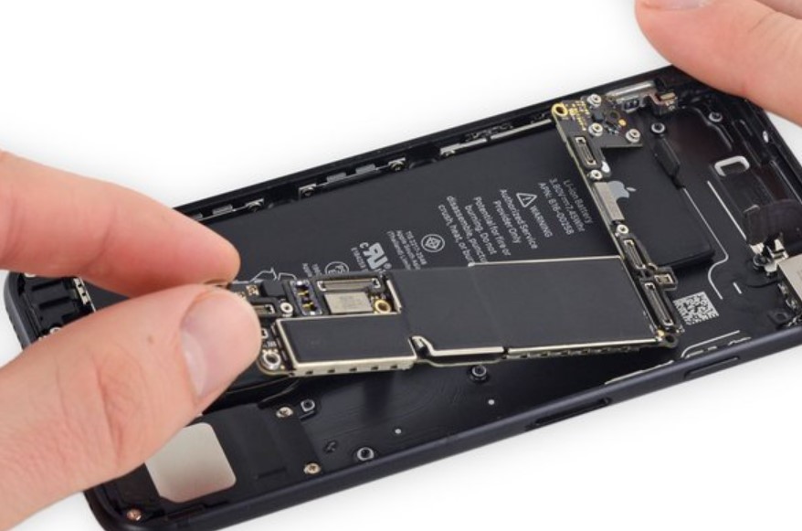 thay-ic-nguon-iphone-tai-da-nang-6