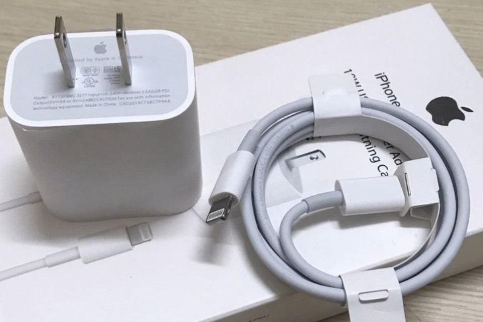 sac-iphone-co-dung-chung-duoc-khong-5